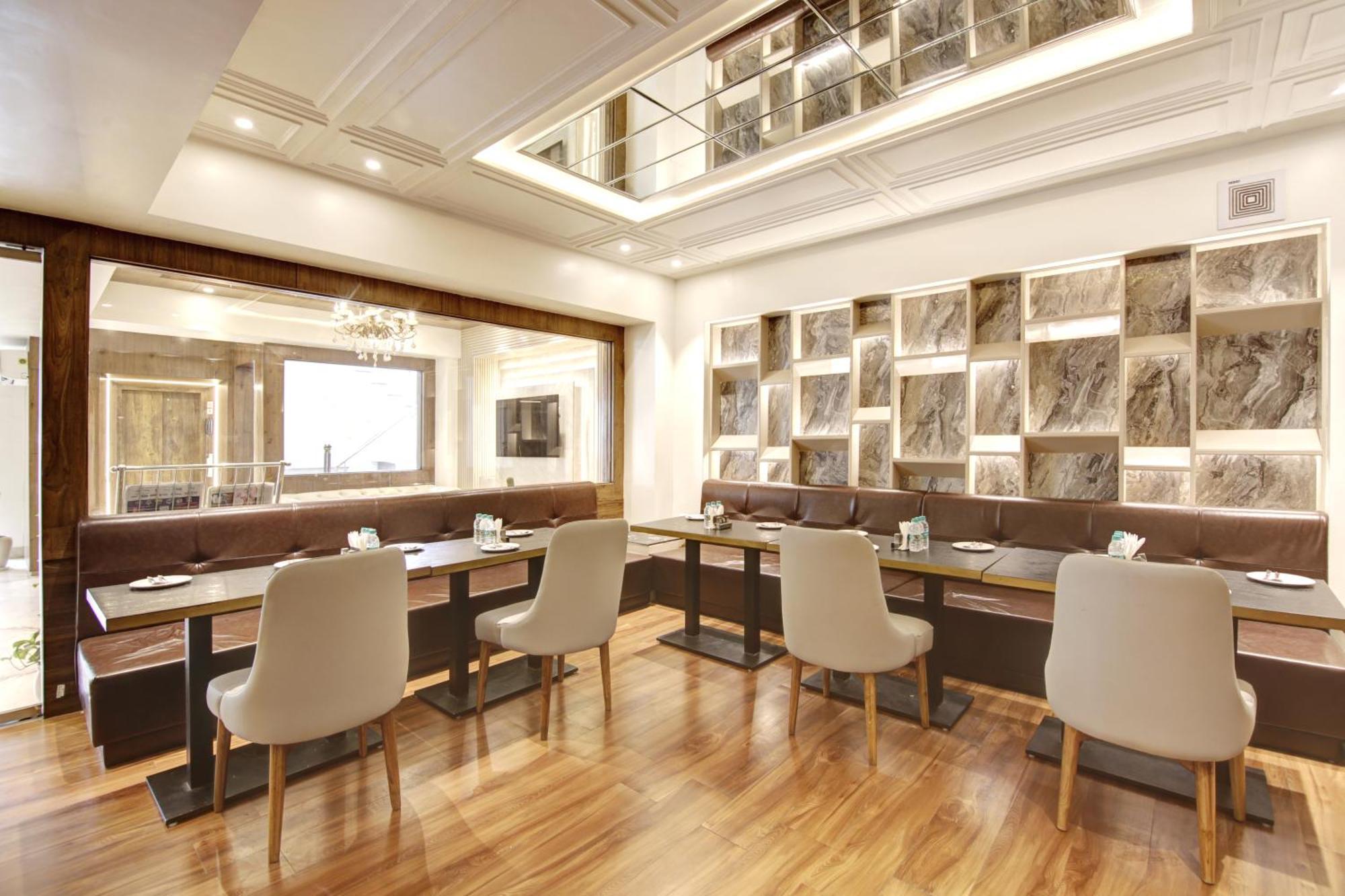 Marks Hotel & Banquet نويدا المظهر الخارجي الصورة