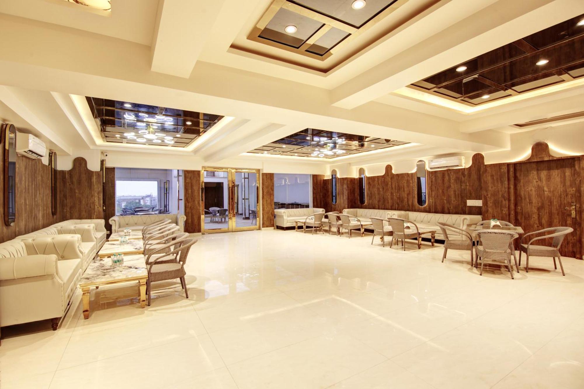 Marks Hotel & Banquet نويدا المظهر الخارجي الصورة