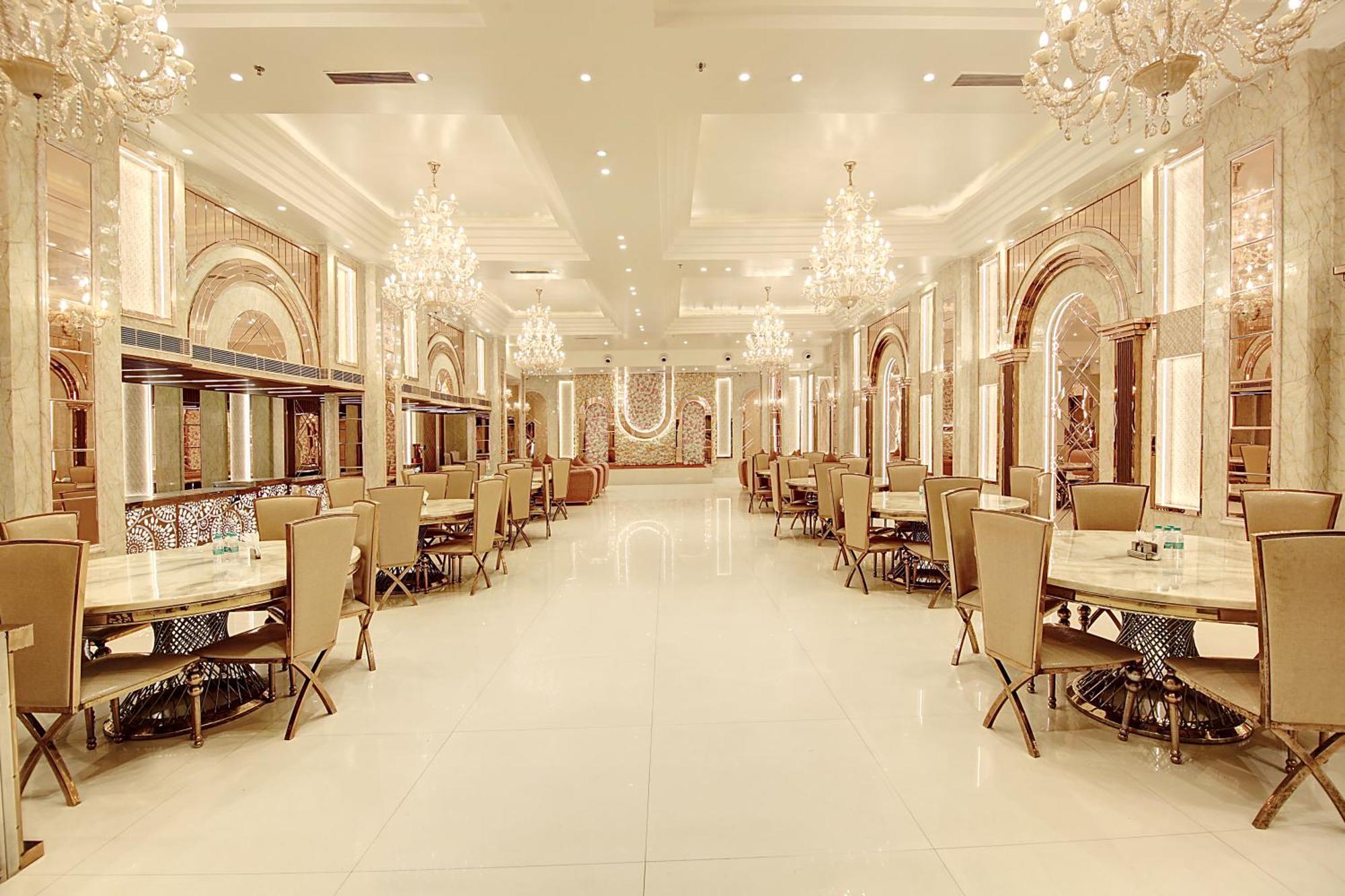 Marks Hotel & Banquet نويدا المظهر الخارجي الصورة